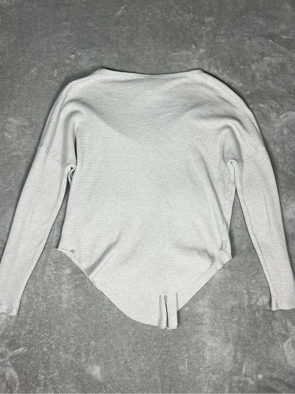 Aritzia Babaton Tie Front Thermal Waffle Knit Button Down Gray Top Size XXS - Picture 4 of 8